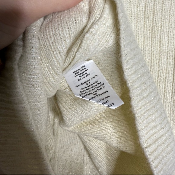 Talbots Cream Cardigan Sweater Size Large - Picture 5 of 7